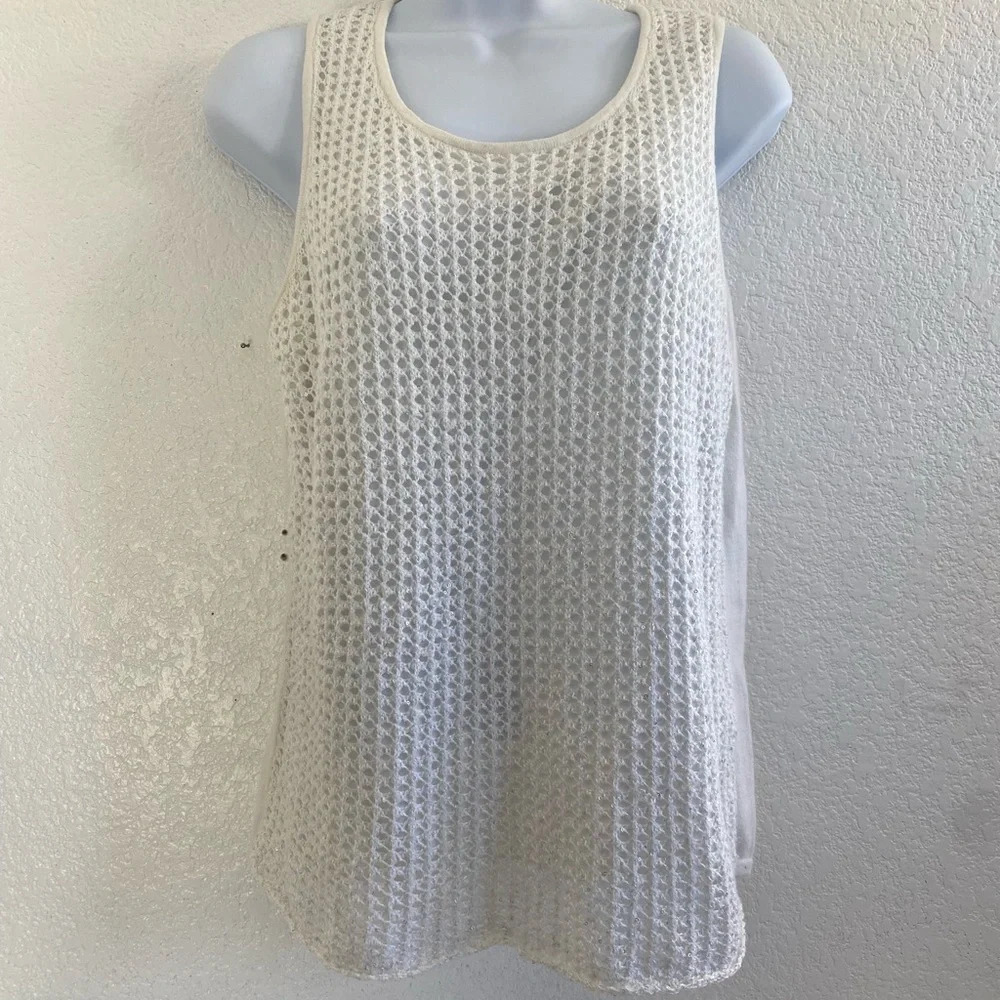 ❤️ Chico’s White sequin knit tank top Size 1 ( Medium )